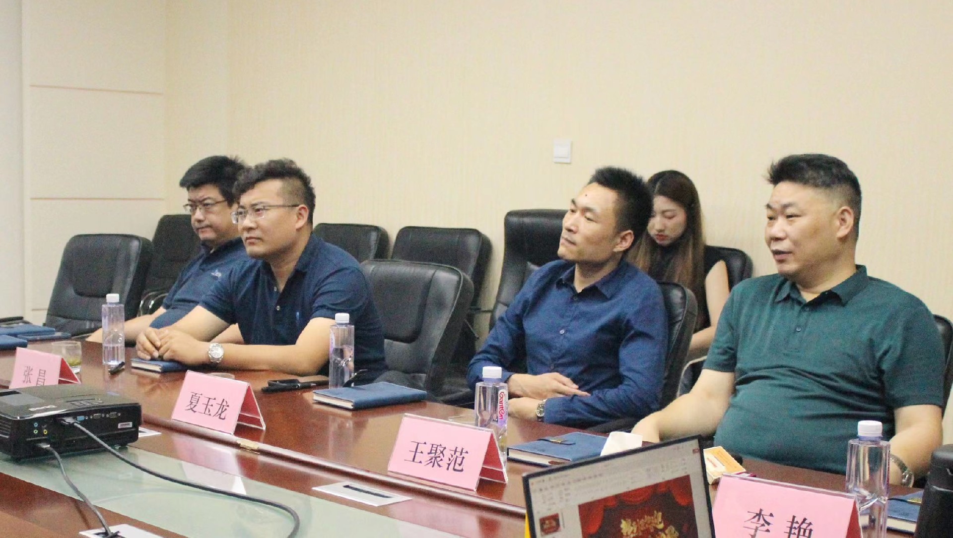 1659071411114364.jpg 1659071411114364.jpg